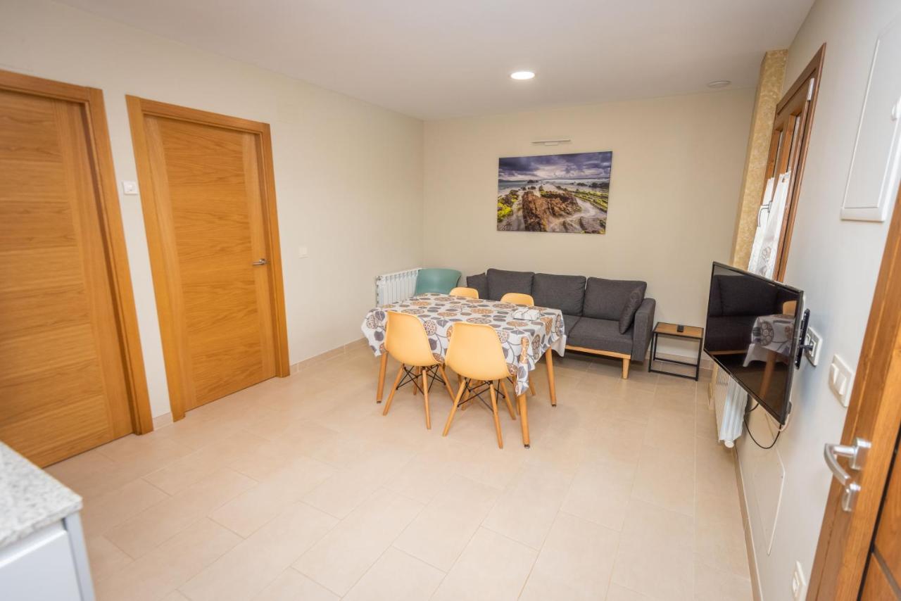 Apartamentos Navalin タピア・デ・カサリエゴ エクステリア 写真
