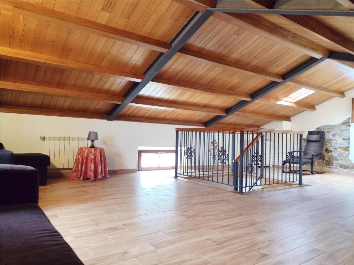 Apartamentos Navalin タピア・デ・カサリエゴ エクステリア 写真