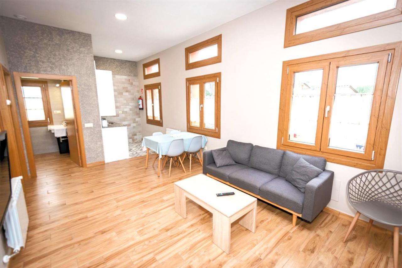 Apartamentos Navalin タピア・デ・カサリエゴ エクステリア 写真