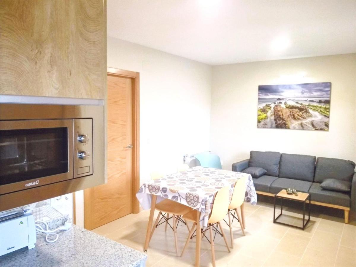 Apartamentos Navalin タピア・デ・カサリエゴ エクステリア 写真